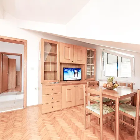 Veljko Guest house *