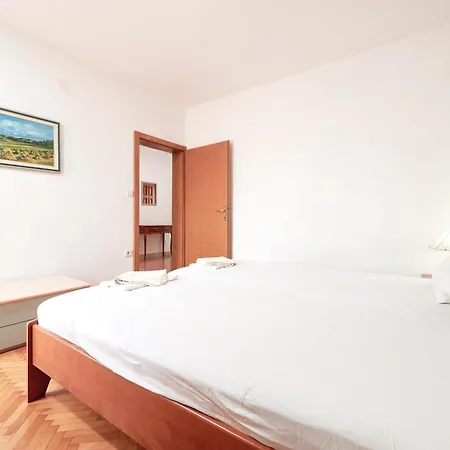 Veljko Guest house