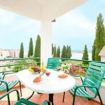 Veljko Гостевой дом 3*